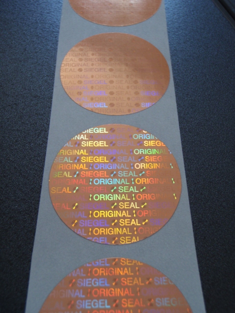Manipulationssichere Hologramm-Etiketten aus kupferfarbener Hologrammfolie in verschiedenen Formaten