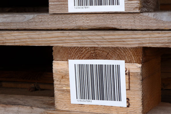 Paletten-Etiketten aus HDPE-Folie zum Aufkleben auf Holzpaletten in Lager und Logistik