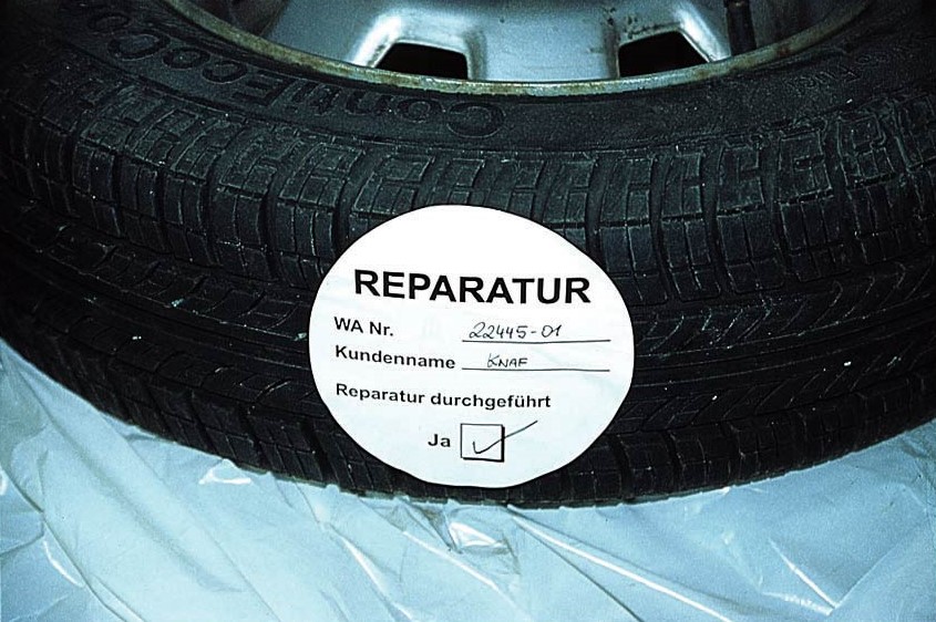 Superhaft-Labels - ideal für Gummi-Produkte Reifenetiketten aus Superhaftpapier mit Alu-Trennschicht gegen Schwarzfärbung vom Gummi