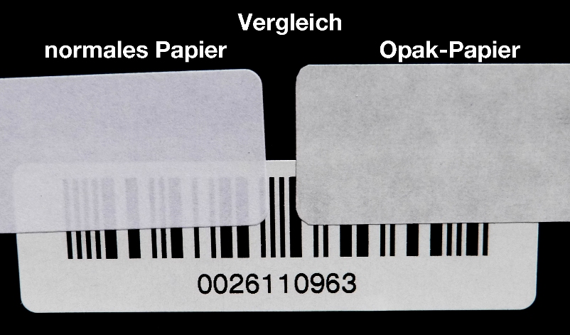 Bei Opak-Etiketten scheint der Untergrund nicht durch wie sonst bei normalen Papieretiketten