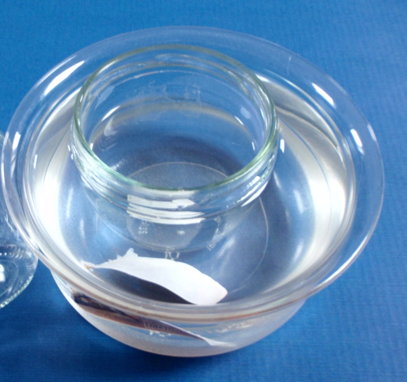 Papieretiketten mit wasserlöslichem Klebstoff für Mehrweggläser und Flaschen